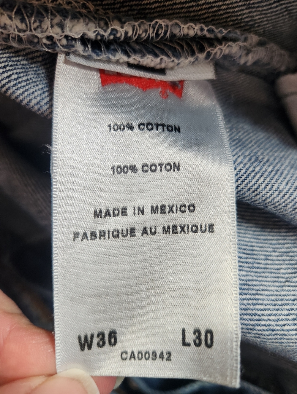 Levi's Men's 501 Original Straight Leg Button Fly Jeans Med Vintage Wash Size 36 - Picture 7 of 8